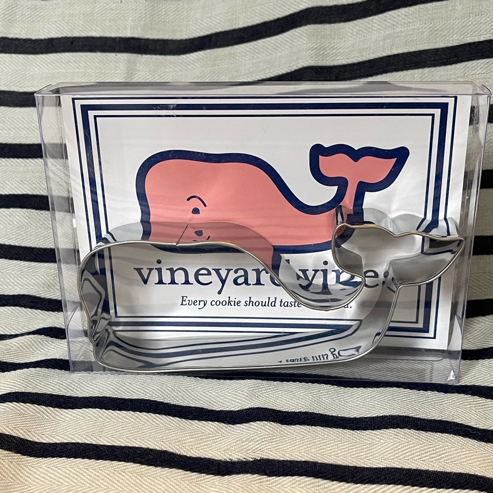 Vineyard Vines whale cookie cutter